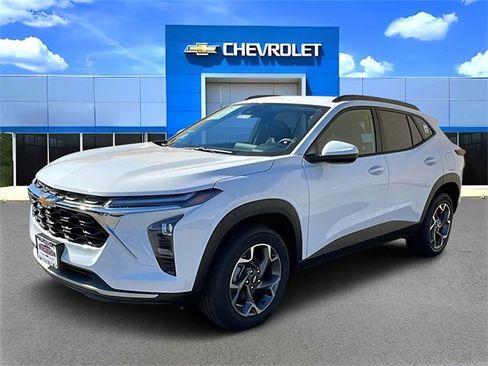 New 2026 Chevrolet Trax LT w/ LT Convenience Package image 7