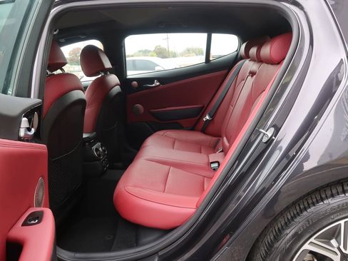 Used 2020 Kia Stinger GT-Line w/ Sun & Sound Package RWD image 15