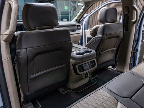 Used 2026 Ford F450 Platinum w/ Platinum Plus Package image 34