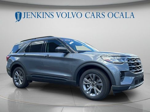 Used 2026 Ford Explorer Active w/ Active Comfort Package AWD/4WD image 1