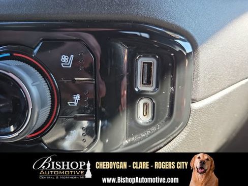Used 2024 Chevrolet Silverado 1500 LTZ w/ Technology Package AWD/4WD image 12