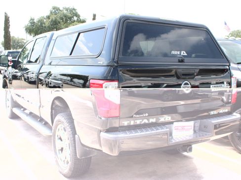 Used 2018 Nissan Titan SL w/ Texas Titan Edition AWD/4WD image 7