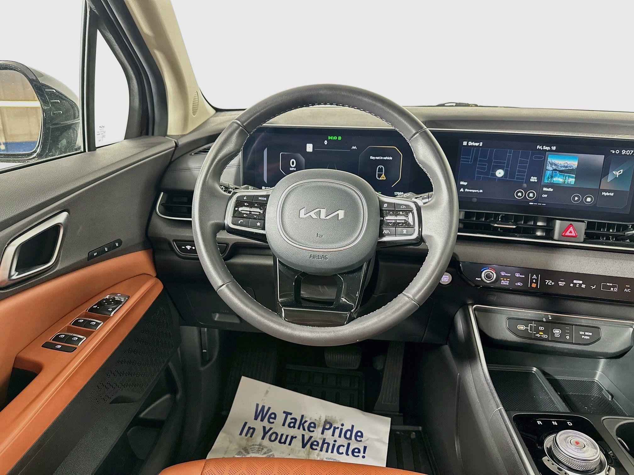 Certified 2026 Kia Carnival SX FWD image 23