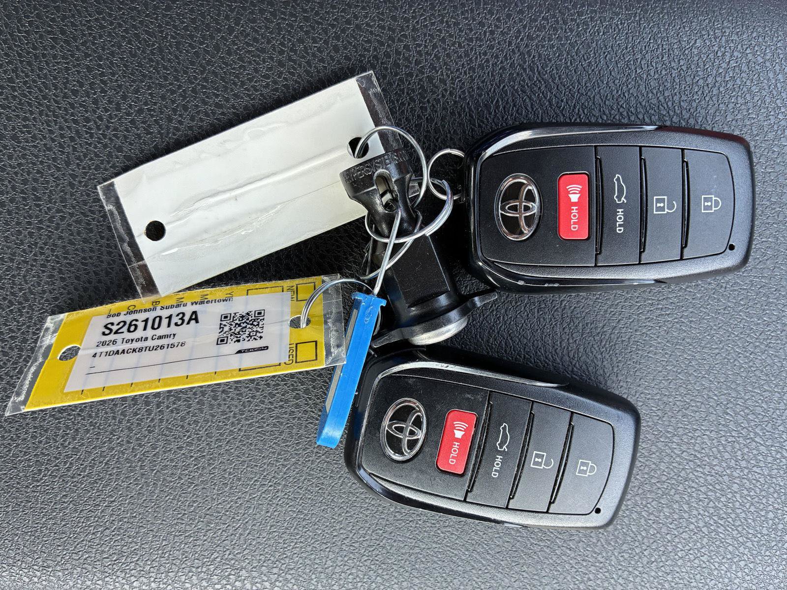 Used 2026 Toyota Camry Hybrid w/ Convenience Package FWD image 30