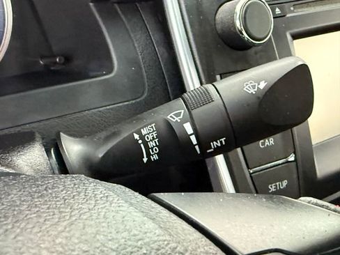 Used 2017 Toyota Camry LE FWD image 13