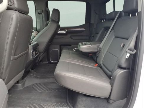 Used 2026 Chevrolet Silverado 1500 LTZ AWD/4WD image 19