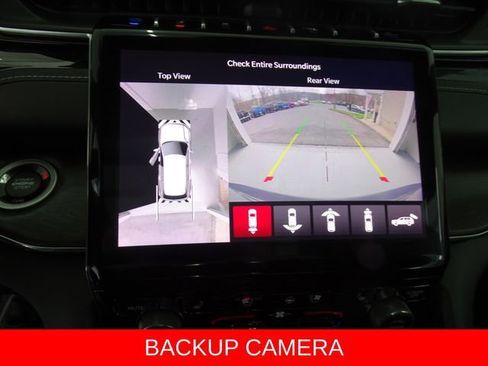 Certified 2023 Jeep Grand Cherokee Overland w/ Advanced Protech Group III AWD/4WD image 16