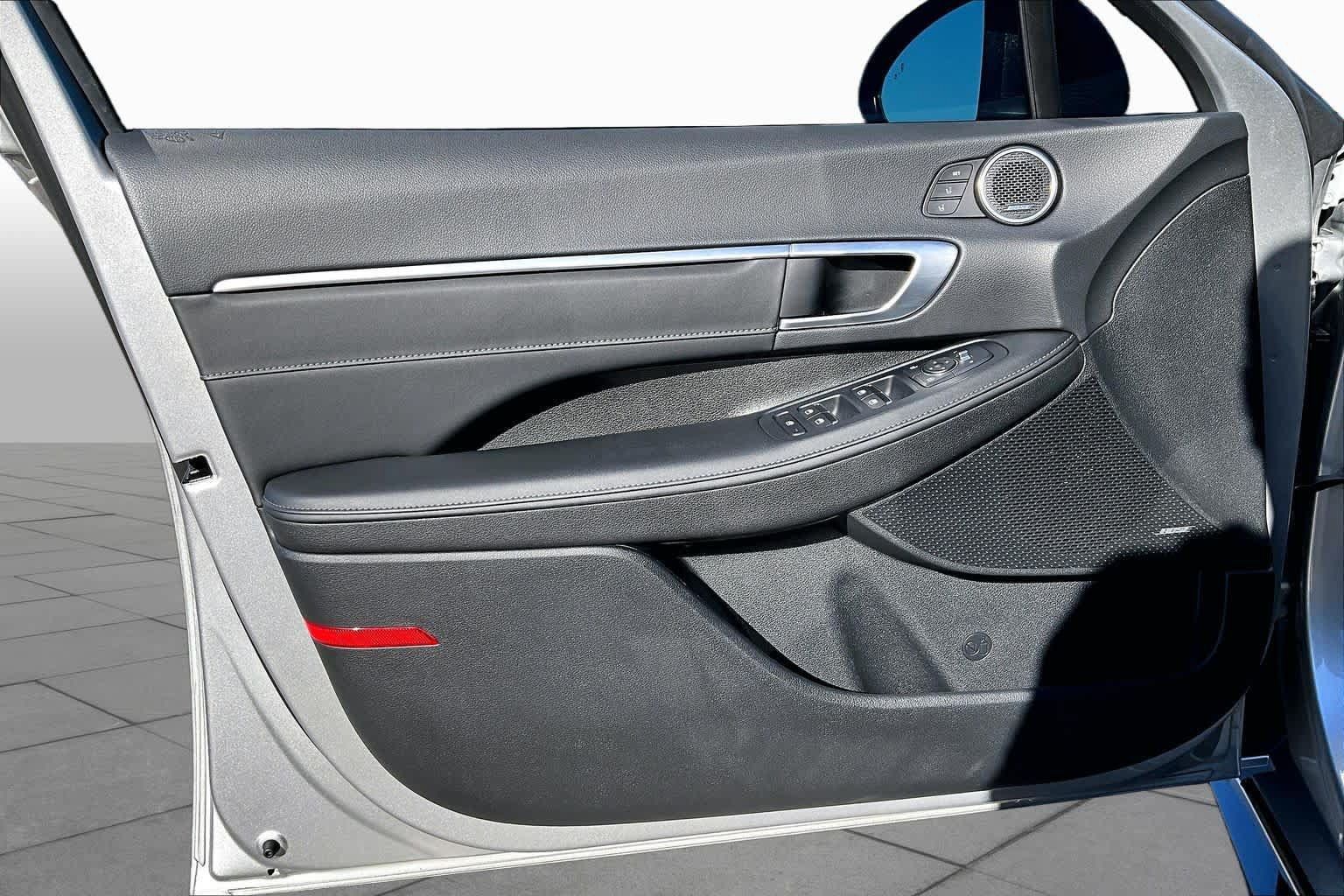 Used 2020 Hyundai Sonata Limited FWD image 23
