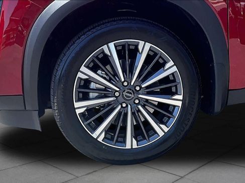 New 2026 Nissan Pathfinder Platinum AWD/4WD image 11