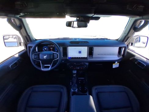 New 2026 Ford Bronco Outer Banks AWD/4WD image 11