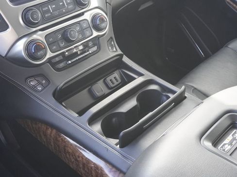 Used 2017 Chevrolet Suburban Premier image 14