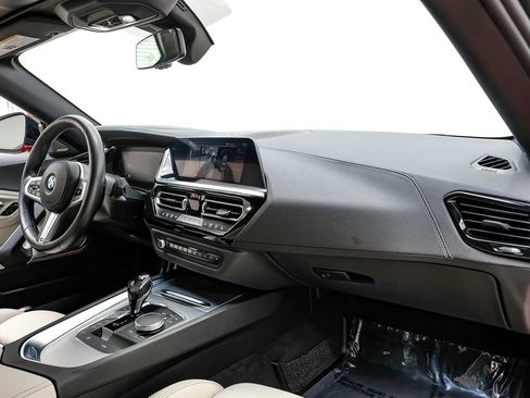 Used 2019 BMW Z4 sDrive30i w/ M Sport Package image 15