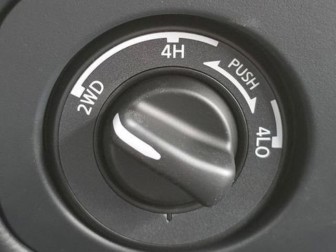 New 2026 Nissan Frontier PRO-4X image 5