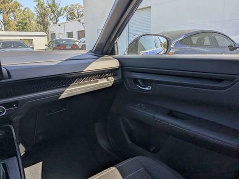 Used 2025 Honda CR-V Sport image 16