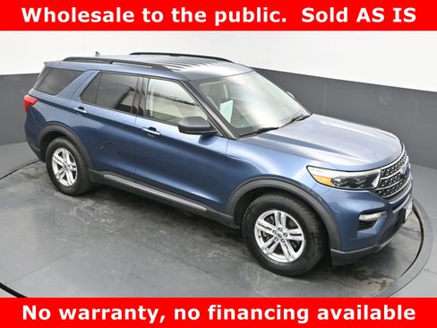 Used 2020 Ford Explorer XLT w/ Equipment Group 202A image 26