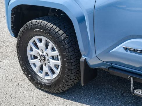 Used 2026 Toyota Tacoma SR5 AWD/4WD image 10