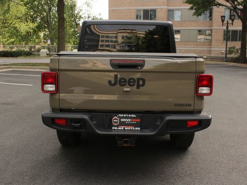 Used 2020 Jeep Gladiator Sport w/ Quick Order Package 24S AWD/4WD image 8