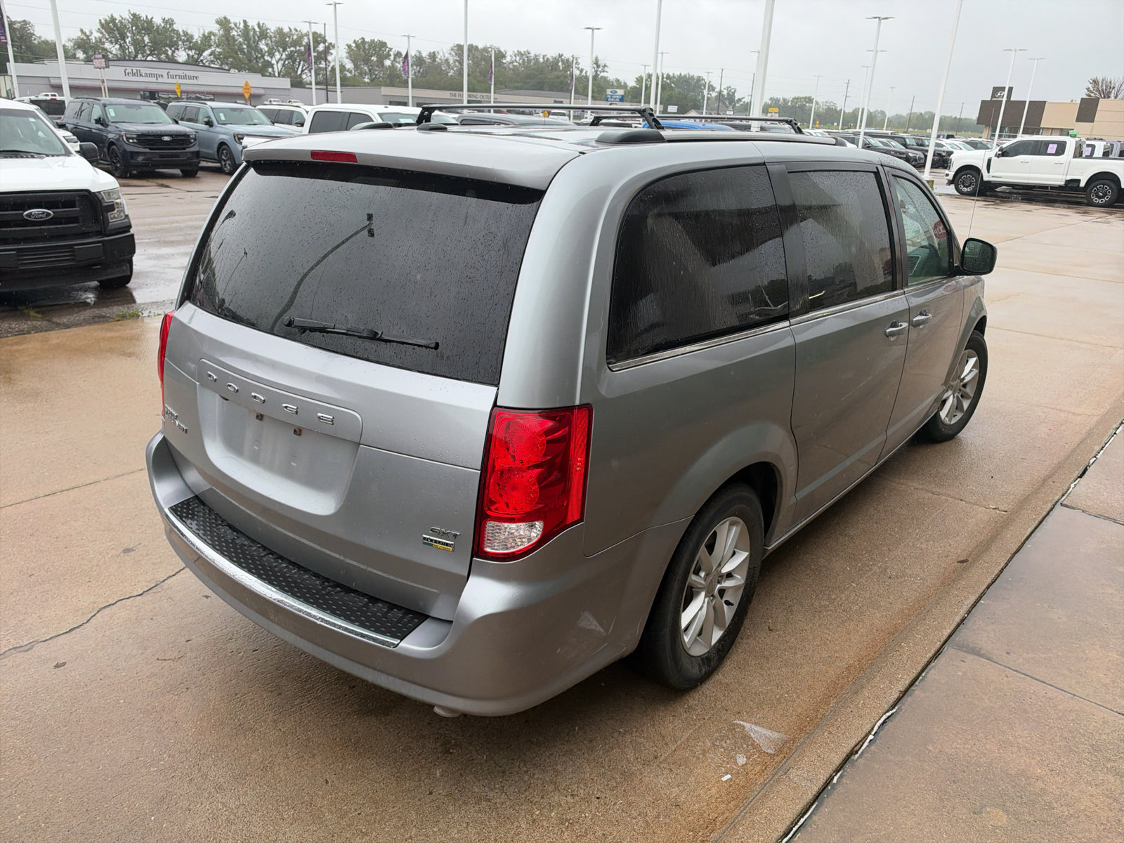 Used 2019 Dodge Grand Caravan SXT FWD image 5