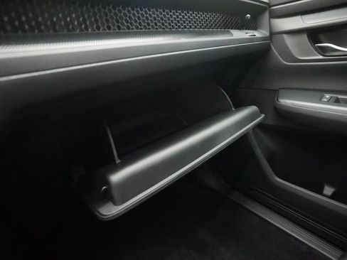 Certified 2025 Honda CR-V EX image 28