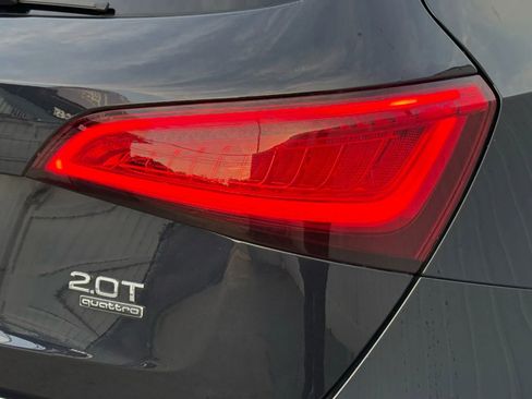 Used 2017 Audi Q5 2.0T Premium Plus w/ Technology Package image 35