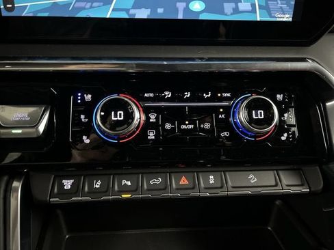 New 2026 GMC Sierra 2500 Denali Ultimate AWD/4WD image 18