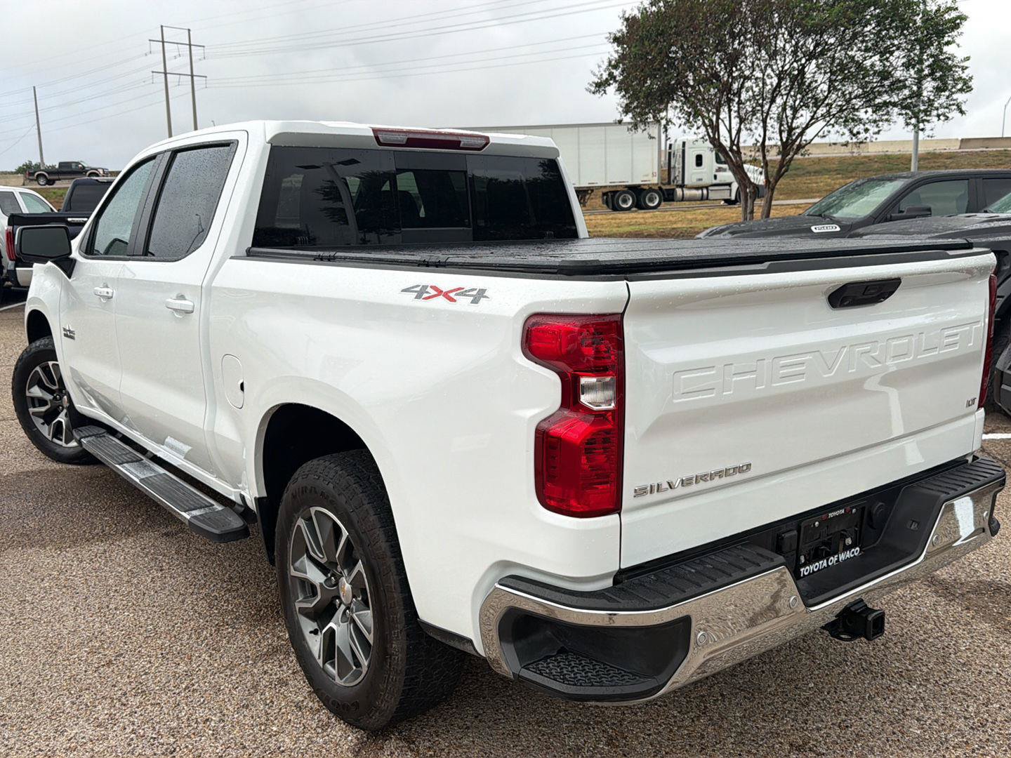 Used 2025 Chevrolet Silverado 1500 LT w/ Texas Edition Plus AWD/4WD image 5