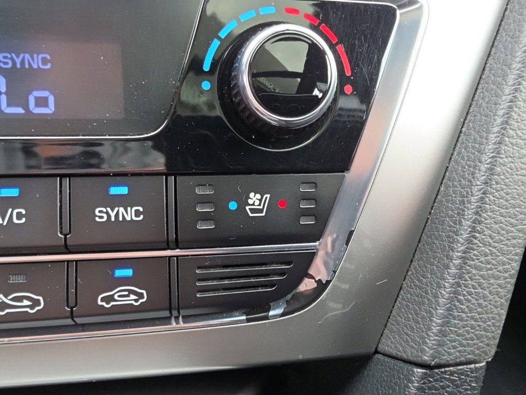 Used 2017 Hyundai Sonata Limited 2.0T FWD image 19