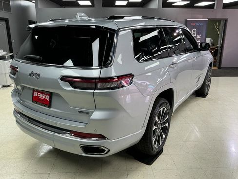 Used 2023 Jeep Grand Cherokee L Overland image 3