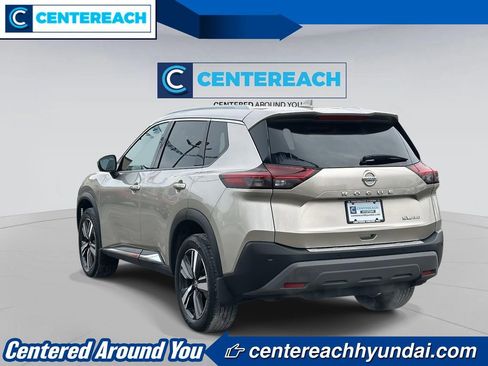 Used 2021 Nissan Rogue SL w/ Premium Package image 4