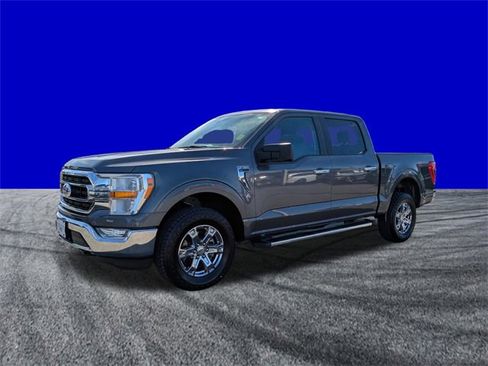 Certified 2022 Ford F150 XLT w/ XTR Package image 8