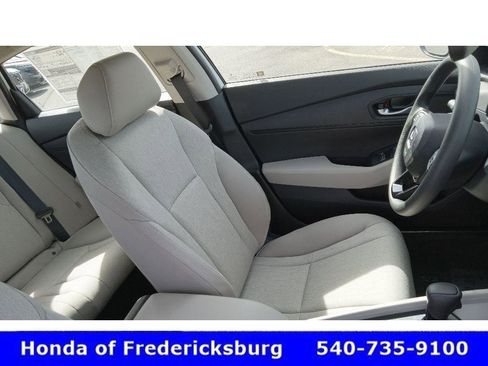 Certified 2025 Honda Accord LX image 26