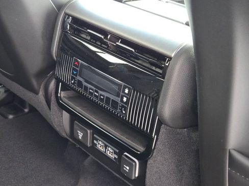 New 2026 Jeep Grand Wagoneer Limited image 13