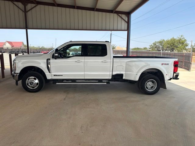 Used 2024 Ford F350 Lariat w/ FX4 Off-Road Package AWD/4WD image 4