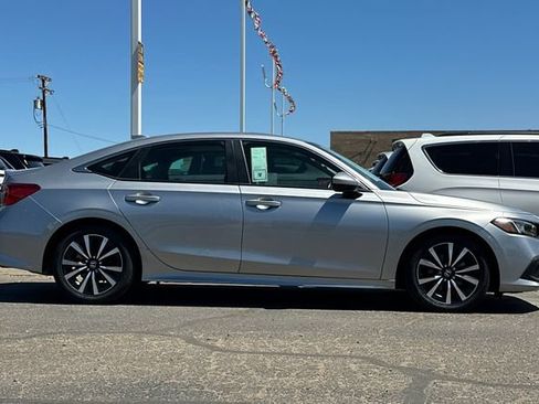 Used 2022 Honda Civic EX image 7