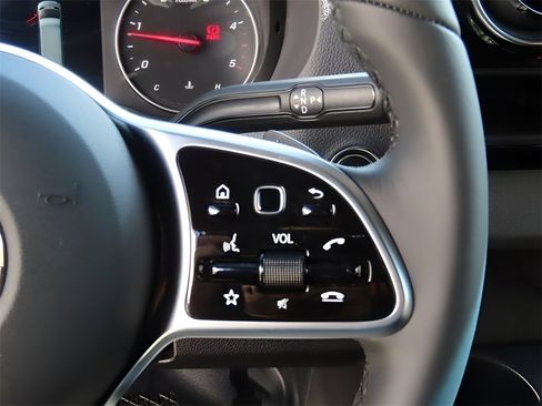 Used 2024 Mercedes-Benz Sprinter 2500 image 47