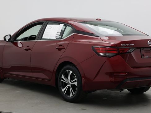 Used 2021 Nissan Sentra SV FWD image 4