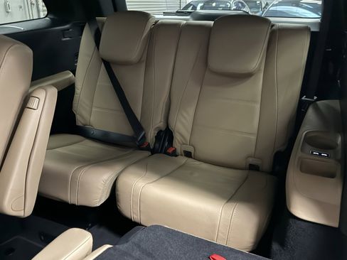 Certified 2025 Mercedes-Benz GLS 450 GLS 450 image 40