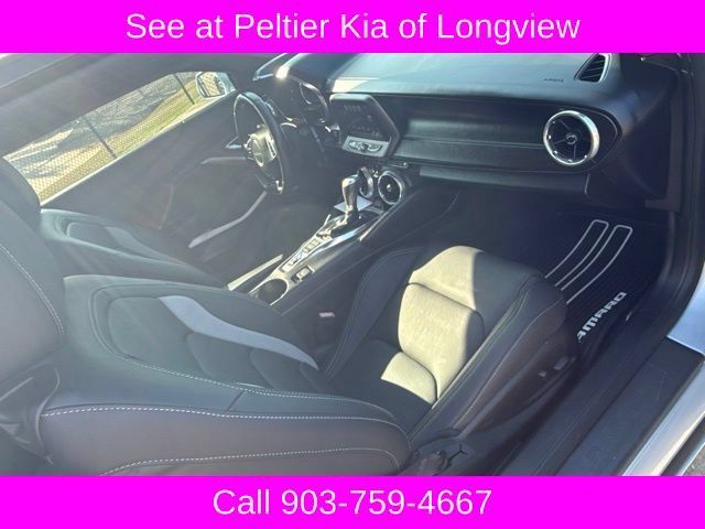 Used 2017 Chevrolet Camaro LT RWD image 9