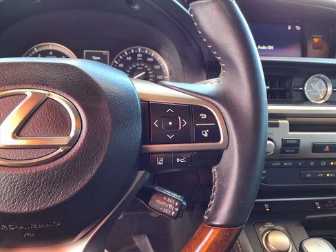 Used 2017 Lexus ES 350 image 10