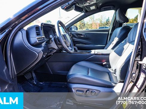 Used 2025 Toyota Crown Signia image 19