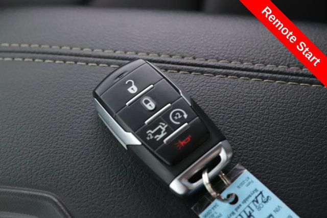 Used 2024 RAM 1500 Laramie AWD/4WD image 3