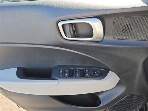 New 2026 Hyundai Venue SEL image 11