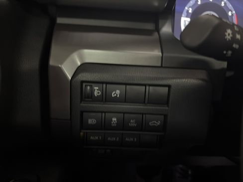 Used 2024 Toyota Tacoma TRD Off-Road w/ TRD Off Road Premium Package image 18