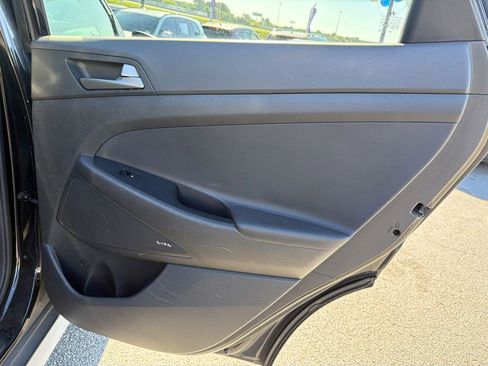 Used 2017 Hyundai Tucson SE Plus FWD image 16
