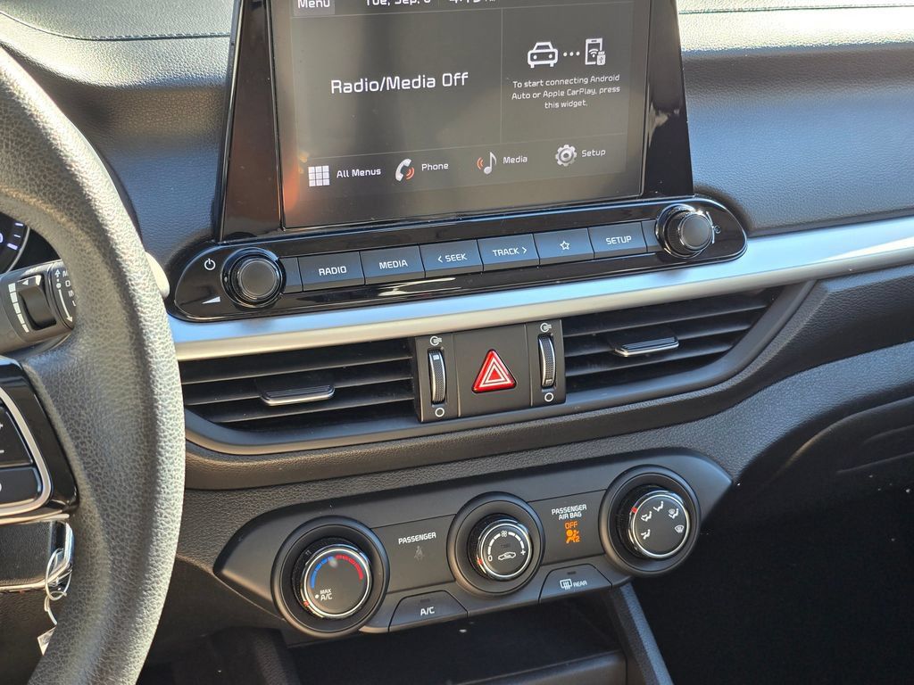 Used 2024 Kia Forte LXS FWD image 26