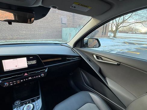 Used 2023 Kia Niro Wind image 18