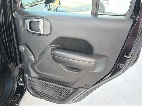 Used 2020 Jeep Wrangler Unlimited Sport AWD/4WD image 15