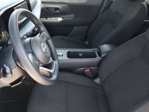 Used 2025 Nissan Kicks S FWD image 14