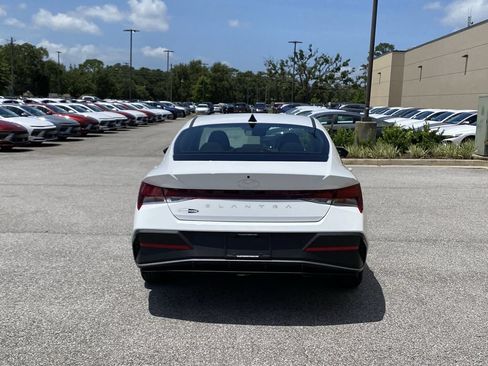 New 2026 Hyundai Elantra SE FWD image 7