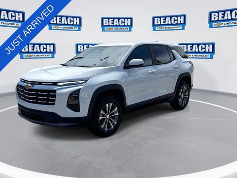 New 2026 Chevrolet Equinox LT w/ Convenience Package II AWD/4WD image 4